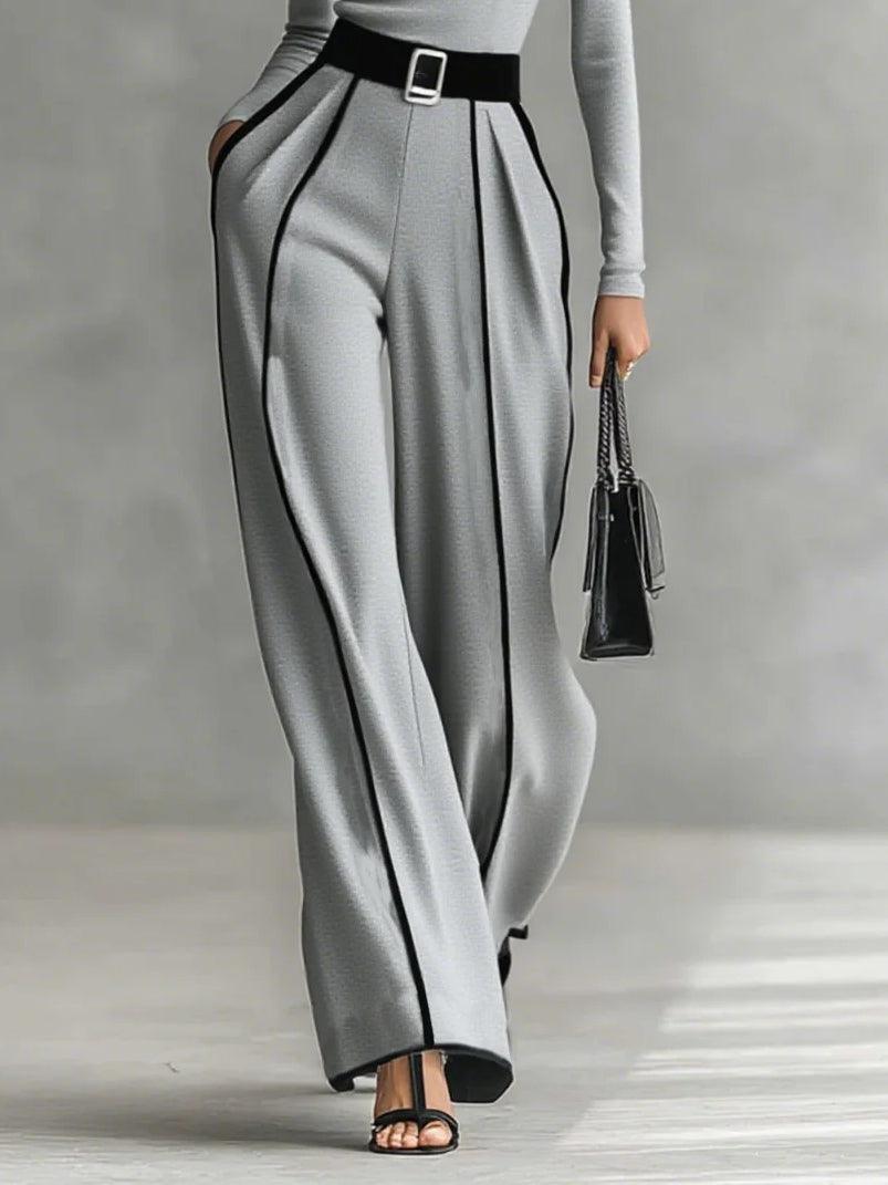 Vera™ | Elegant Set with Contrast Detail