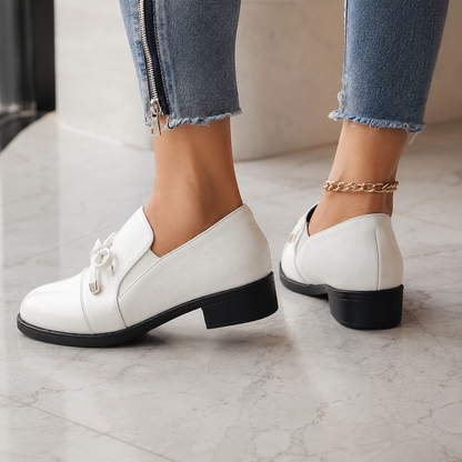 Marvina - Elegant Round-Toe Loafers with Decorative Bow
