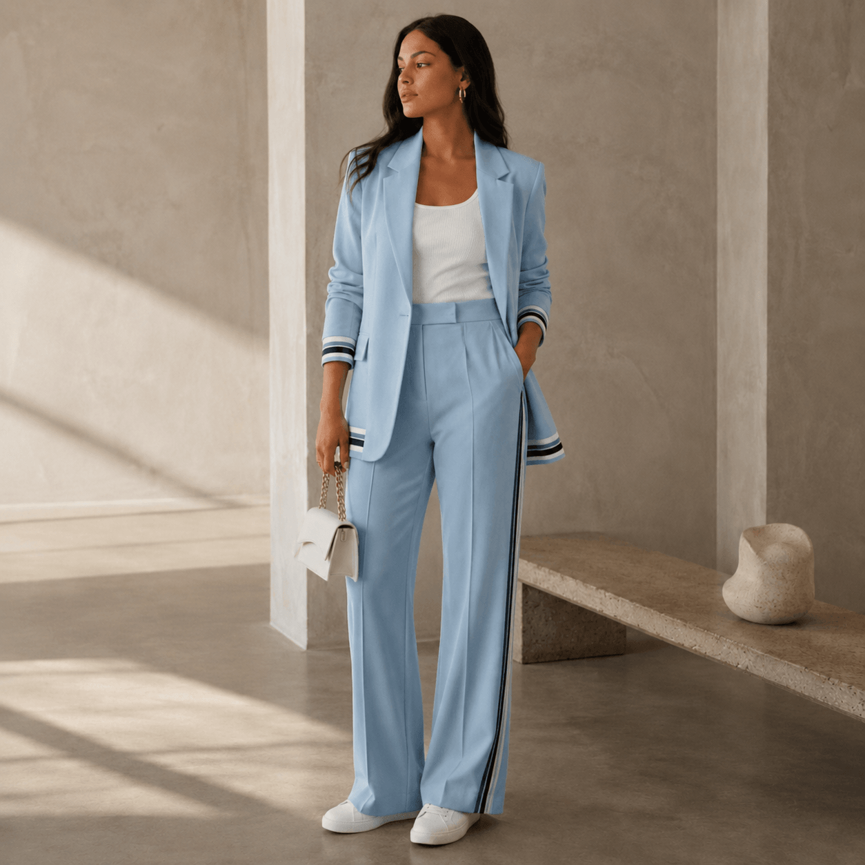 Amora Set | Relaxed Elegance with Contemporary Style