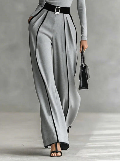 Vera™ | Elegant Set with Contrast Detail